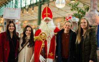 Fashiondeluxxe Charity Bazar in München kurz vor Weihnachten
